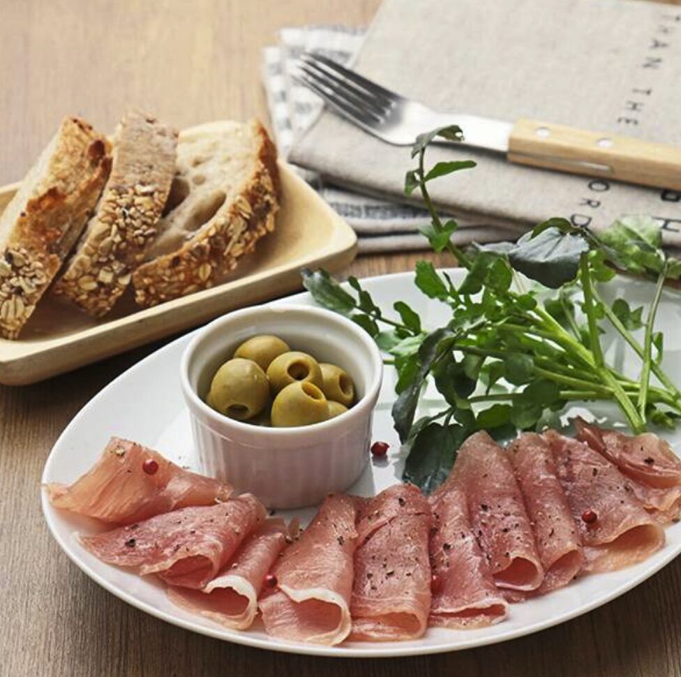 コスパで選ぶなら「生ハム切り落とし」